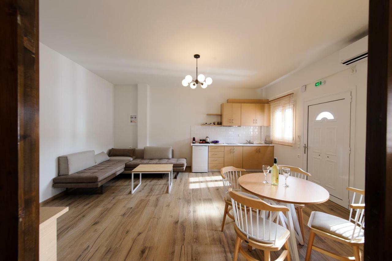 Status Luxury Apartments And Penthouse Парга Экстерьер фото