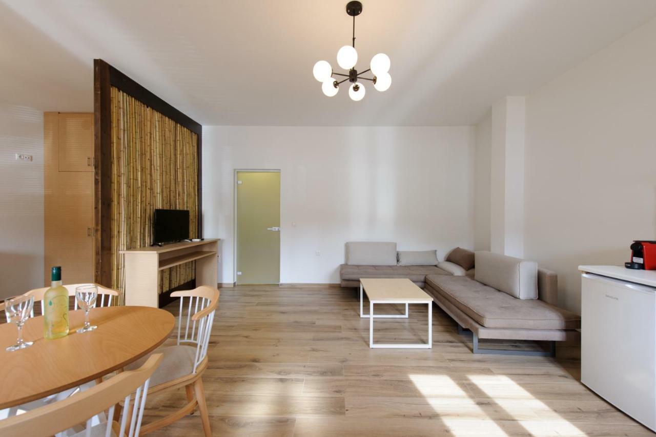 Status Luxury Apartments And Penthouse Парга Экстерьер фото