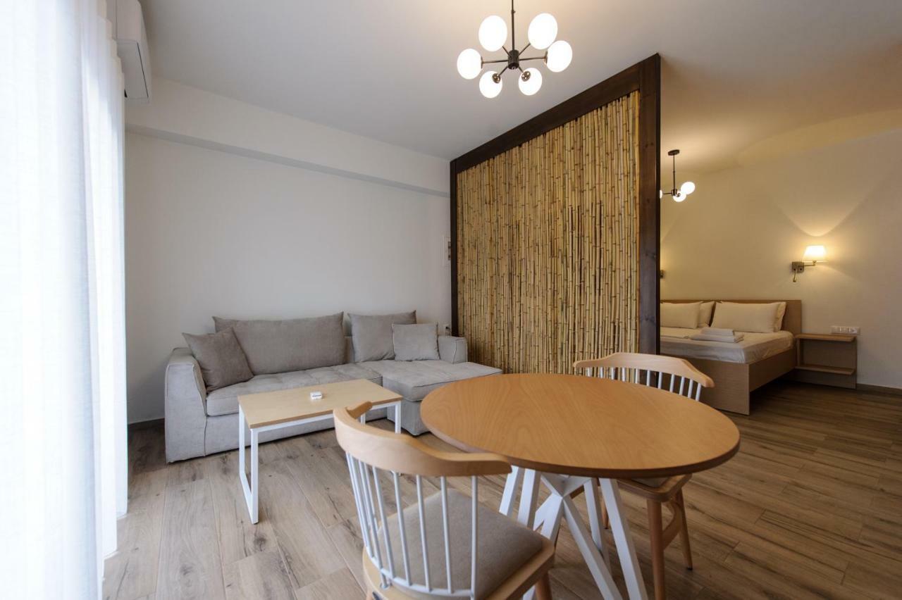 Status Luxury Apartments And Penthouse Парга Экстерьер фото