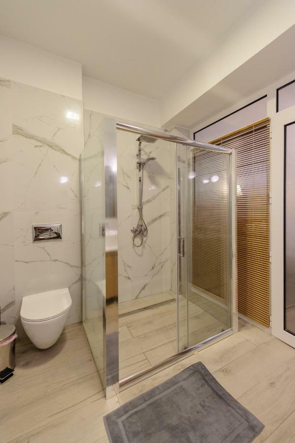 Status Luxury Apartments And Penthouse Парга Экстерьер фото