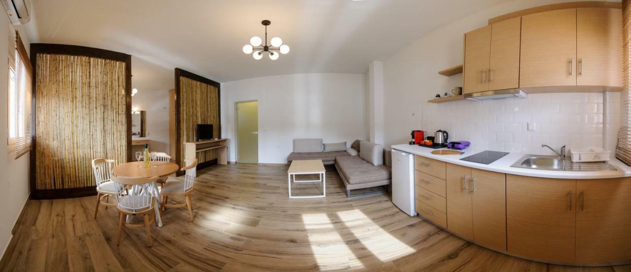 Status Luxury Apartments And Penthouse Парга Экстерьер фото